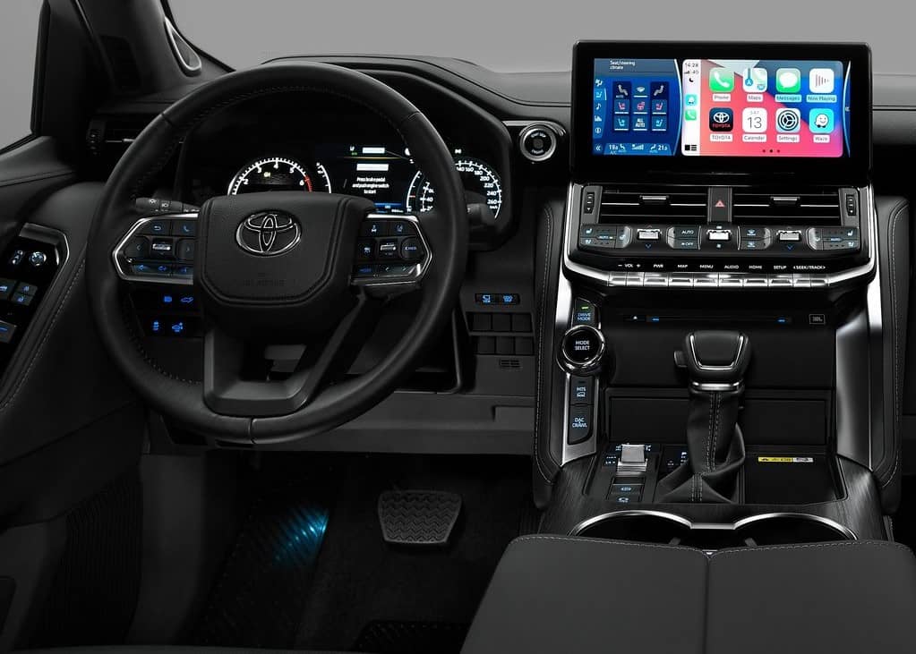 prices-and-specifications-for-toyota-land-cruiser-vxr-3-5l-2022-in-uae